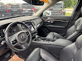 2017 Volvo XC90 T6 Momentum